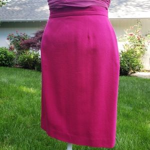 SOLD OFFLINE Beautiful 1980s hot pink pencil skirt